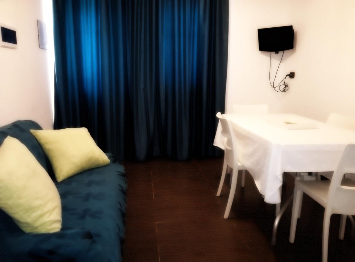 Residence Bandiera Gialla มาร์เกริตา ดิ ซาวอยา ภายนอก รูปภาพ